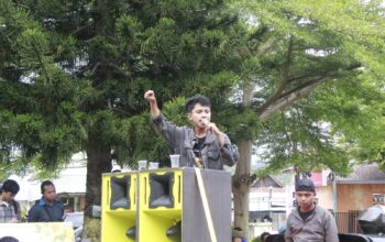 Aktivis Gorontalo, Fahrul Wahidji, menyatakan dukungannya terhadap langkah Polresta Kota Gorontalo dalam menindaklanjuti kasus dugaan penipuan yang menyeret seorang anggota DPRD Kabupaten Bone Bolango berinisial RD.