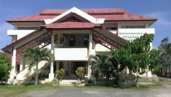 Penyidik Polresta Gorontalo Tiga Jam Diruang Administrasi RSUD Otanaha, Ada Apa ?