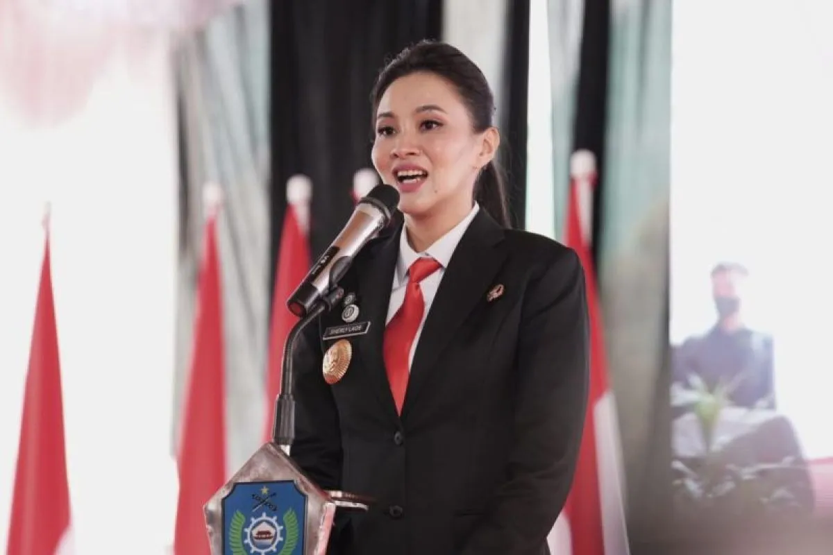 Gubernur Maluku Utara, Sherly Laos, mengimbau masyarakat Pulau Taliabu untuk memilih pemimpin yang memiliki integritas dan loyalitas pada Pemungutan Suara Ulang (PSU) hari ini, 5 April 2025.
