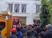 Ribuan Penambang Rakyat Bone Bolango Unjuk Rasa Minta Keadilan