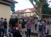 Kevin Lapendos Bongkar Jalur Pengiriman Batu Hitam Ilegal, Polda Dinilai Bungkam