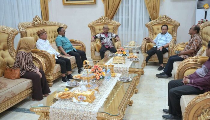Gubernur Gorontalo Kumpulkan Bupati Bahas Masa Depan Bank SulutGo