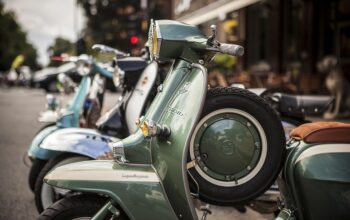 Vespa: Gaya Retro yang Tak Lekang Zaman dan Terus Berkibar di Indonesia