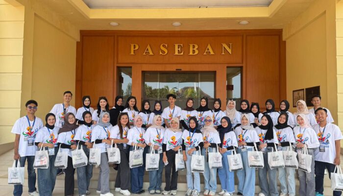 Finalis SDMI 4 Resapi Jejak G30S di Monumen Pancasila Sakti