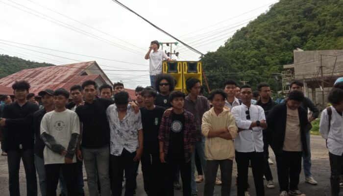 Menangkap Ekskavator, Membiarkan Perusak Lingkungan